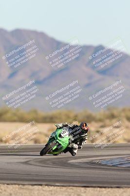 media/Dec-07-2025-CVMA (Sun) [[3e7d2de5dc]]/Race 16-Formula Middleweight/